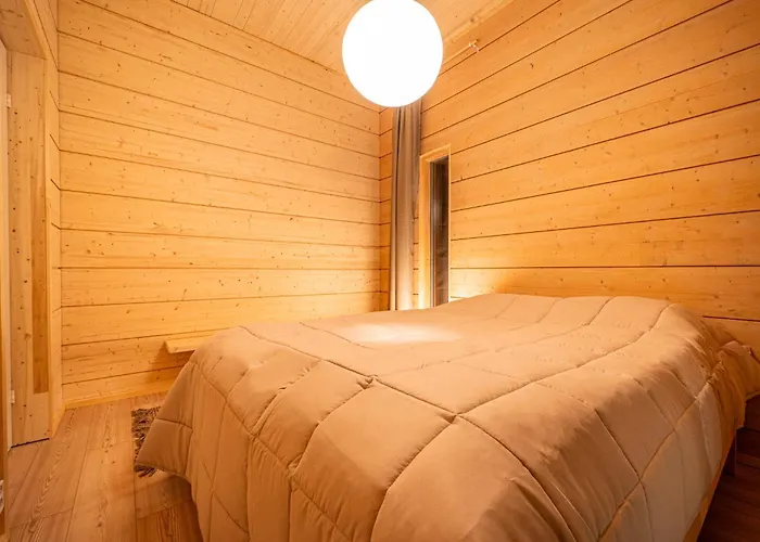 Lakeside Romakkaniemi