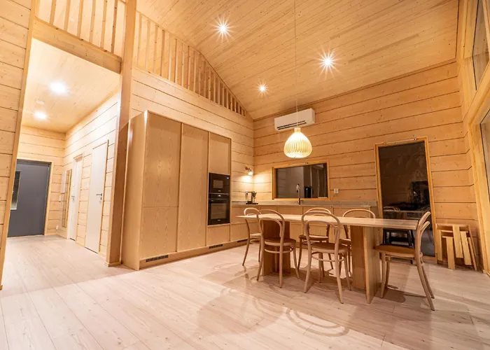 Lakeside Romakkaniemi