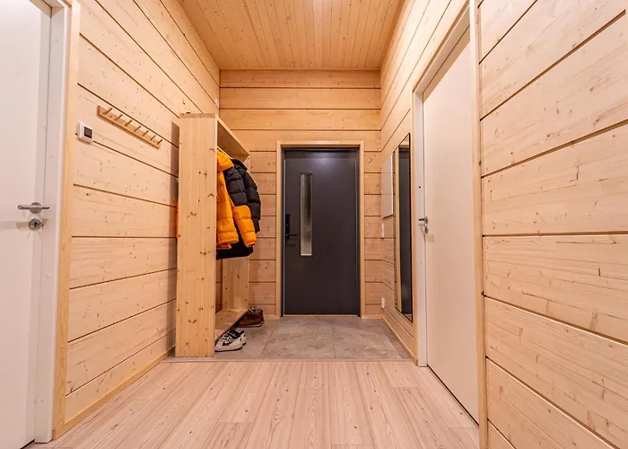 Lakeside Romakkaniemi