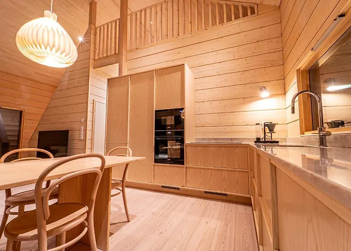 Lakeside * Romakkaniemi